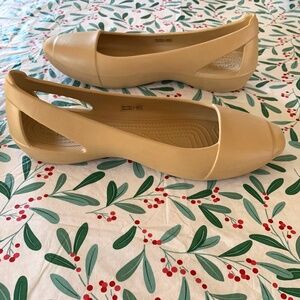 Crocs Kadee Flats - Tan - Size 9